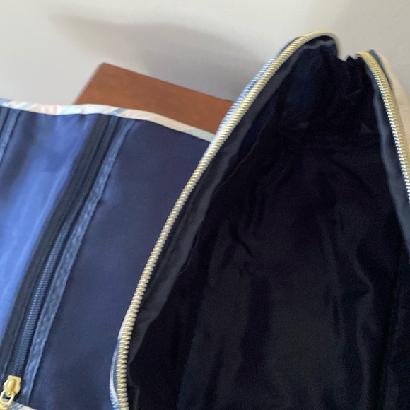 Sophia Joy Cosmetics Case with Handle. NWT - Picture 8 of 12